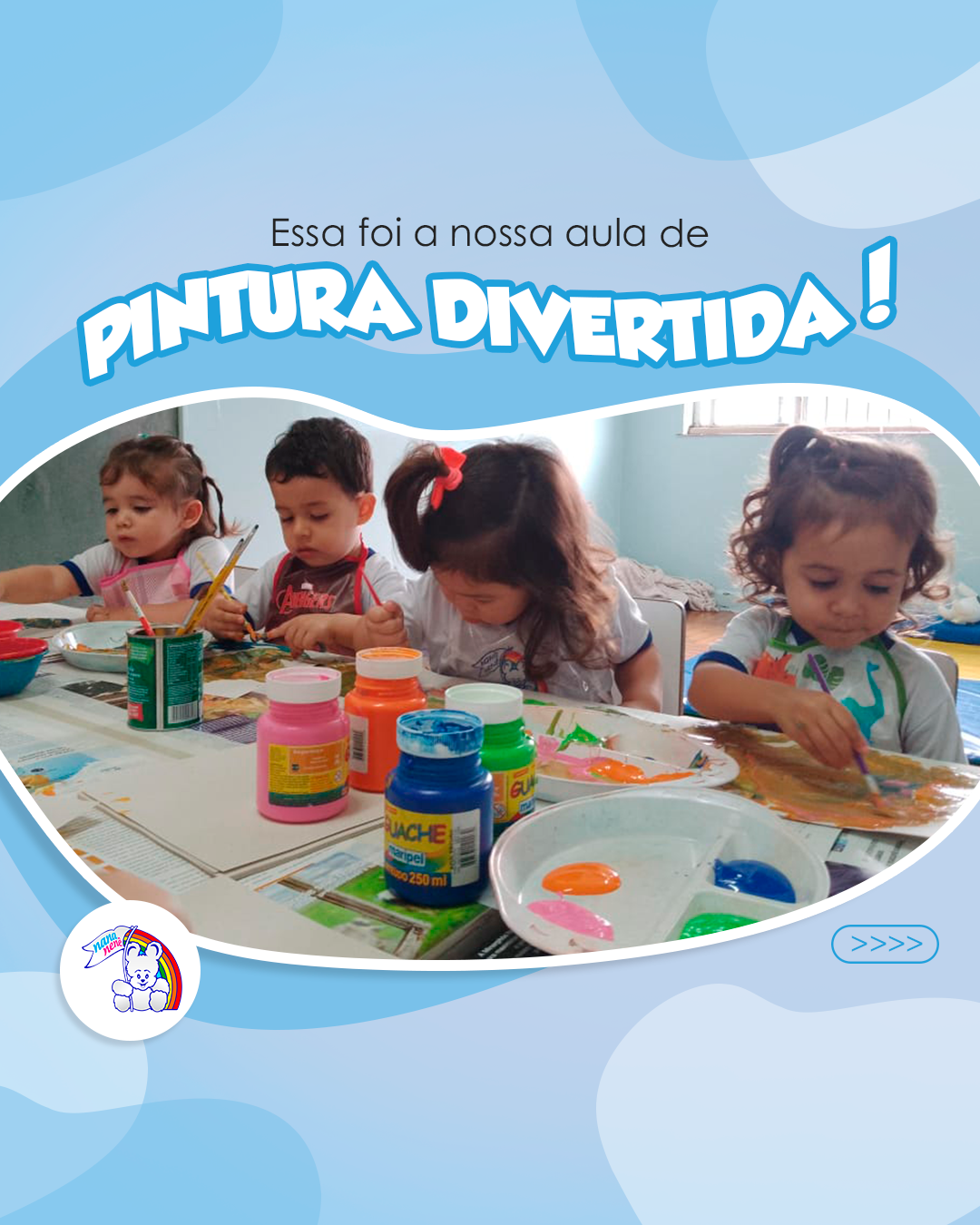 Aula de pintura para os alunos do Maternal